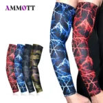 Mangas deportivas estampadas con relámpagos y camuflaje.